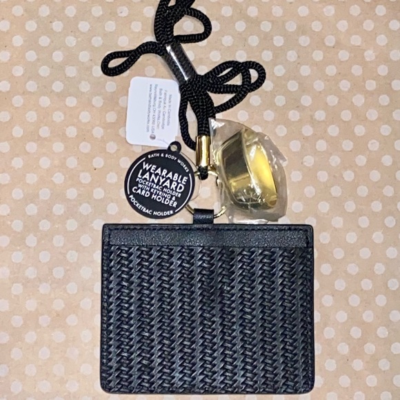 Bath & Body Works Black ID CARD Wearable Pocketbac* Holder - Picture 3 of 4